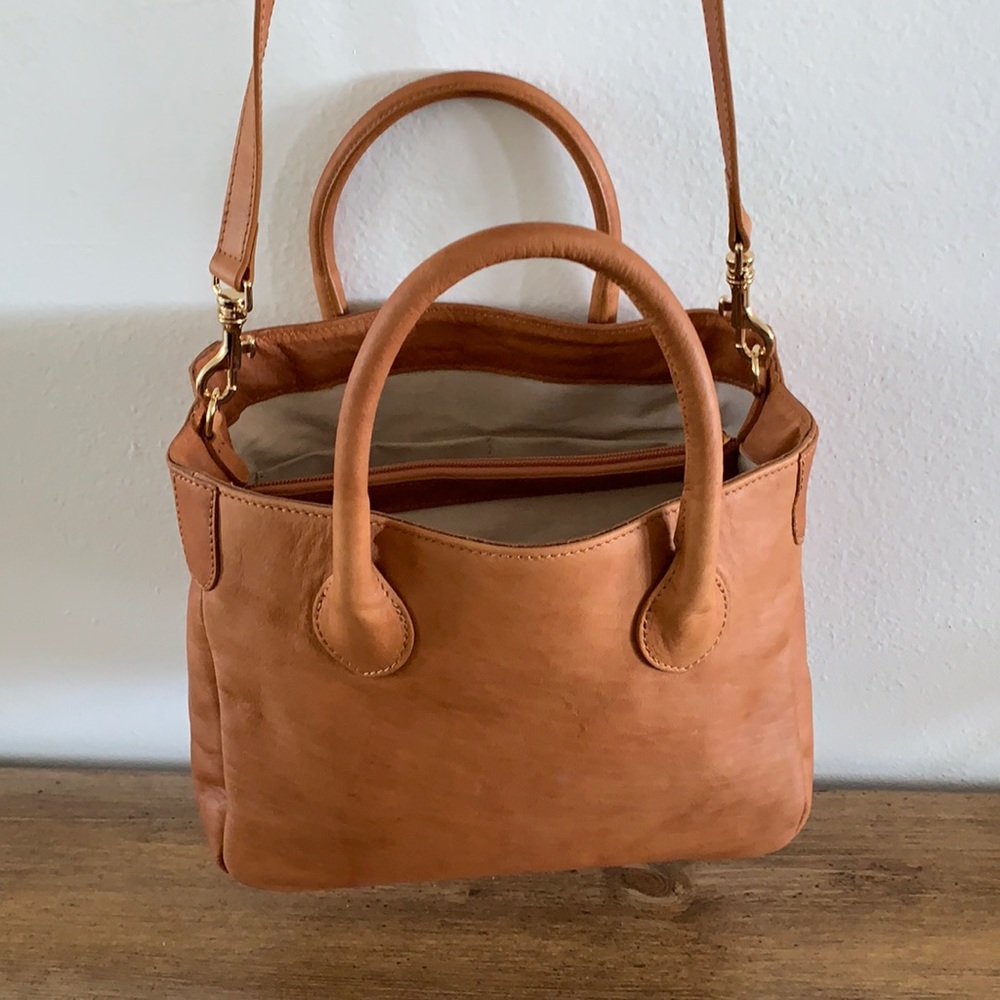 Beautiful Italian Leather Mark & Graham Elisabetta (medium) Handbag in Cognac